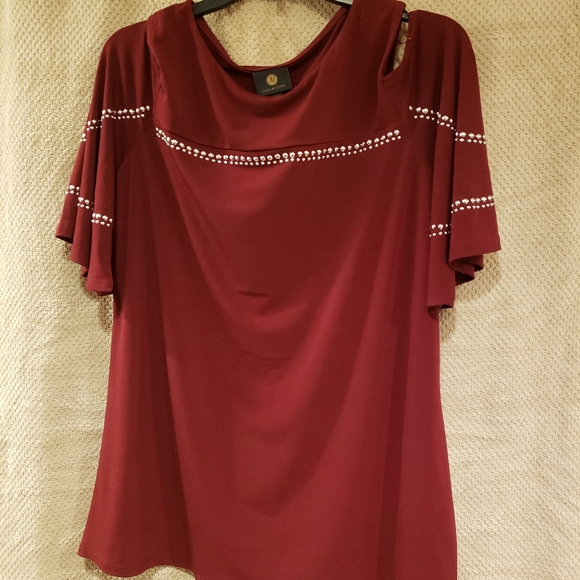 JM Collection Top - Picture 3 of 9